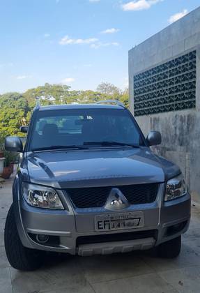MITSUBISHI PAJERO TR4 2.0 4X2 16V 140CV FLEX 4P AUTOMÁTICO MITSUBISHI PAJERO TR4 2.0 4X2 16V 140CV FLEX 4P AUTOMÁTICO
